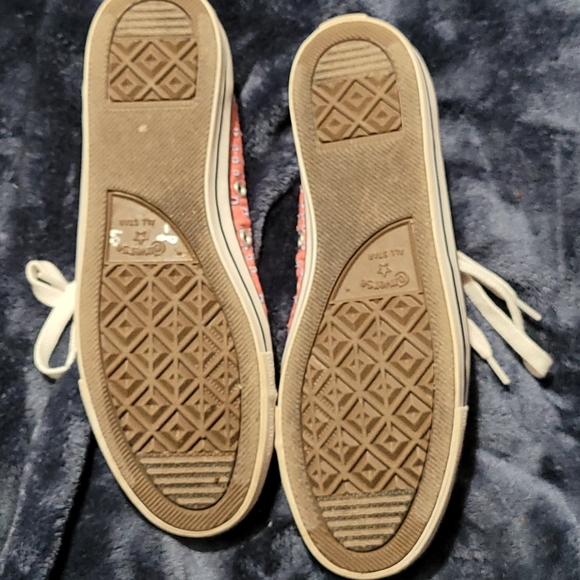 Converse low tops - Picture 3 of 3